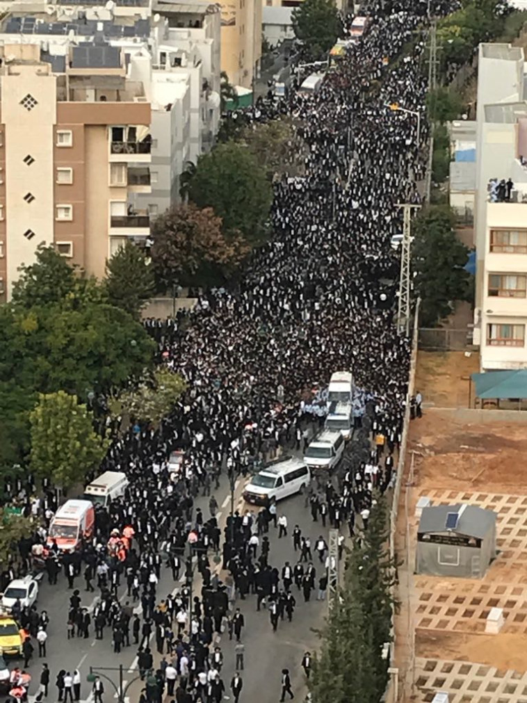 לוויית הרב שטיינמן. צילום: אבשלום ששוני