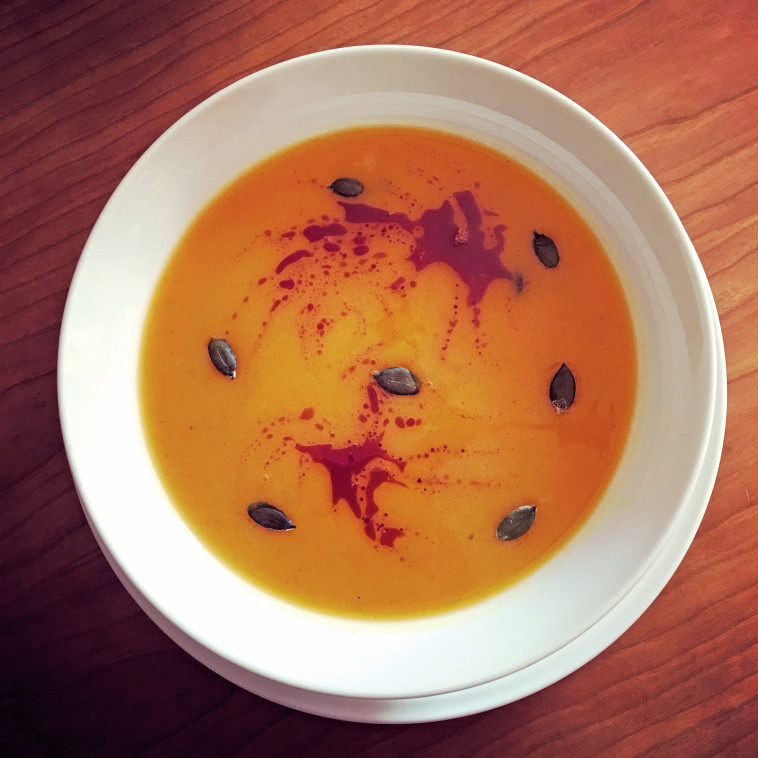 מרק דלעת. סגנון וצילום: פסקל פרץ רובין