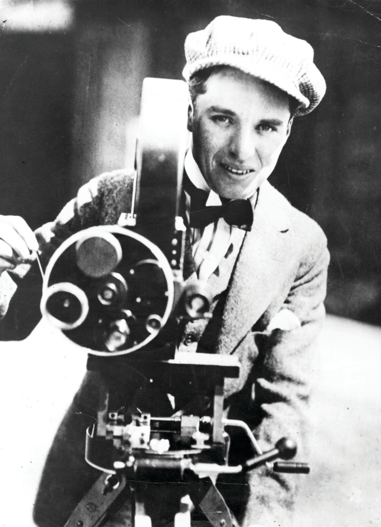 צ'רלי צ'פלין מאחורי המצלמה 