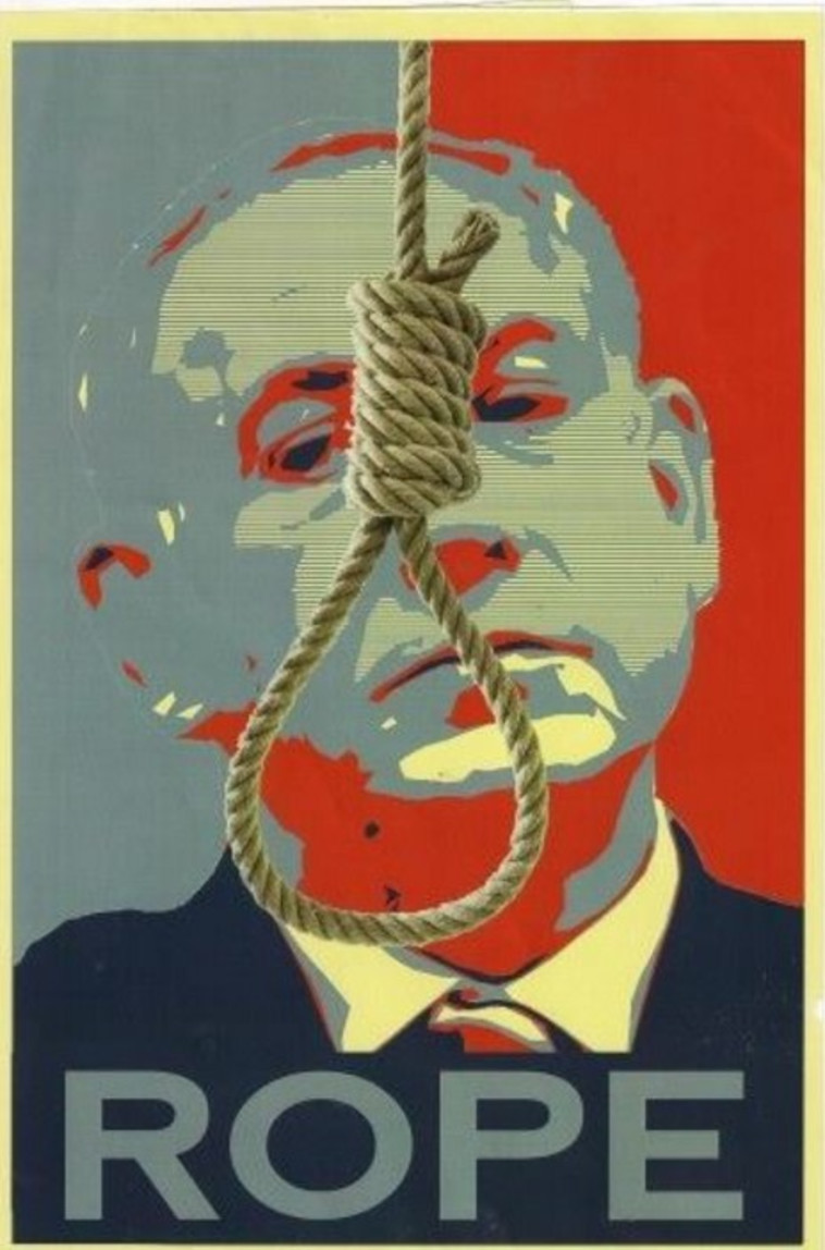 כרזה בבצלאל בה נתניהו מוצג עם חבל תלייה. צילום: אדמית בצלאל