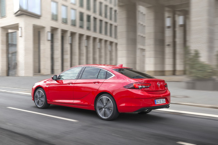 דם כחול. אופל אינסיגניה. צילום: יח&quot;צ