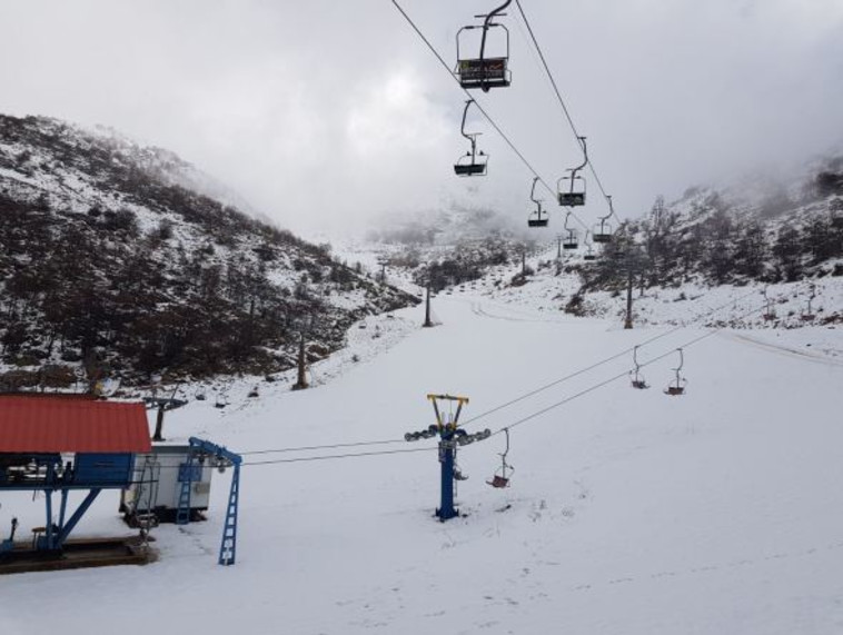 לראשונה העונה - שלג בחרמון. צילום: אתר החרמון