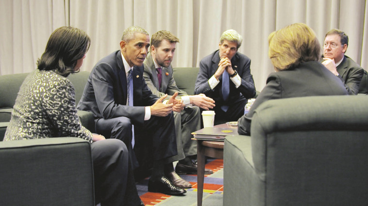 שנה שעמדה בסימן תדהמה. מתוך ״אובמה: השנה האחרונה״ צילום: מגנוליה