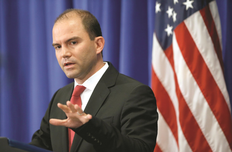 השתקפותו של אובמה. רודס. צילום: רויטרס