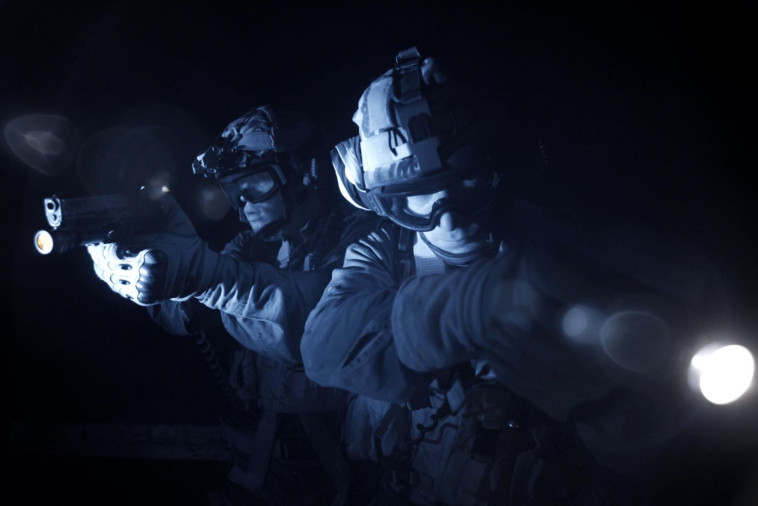 לוחמי הימ&quot;מ בפעילות. צילום: דוברות המשטרה