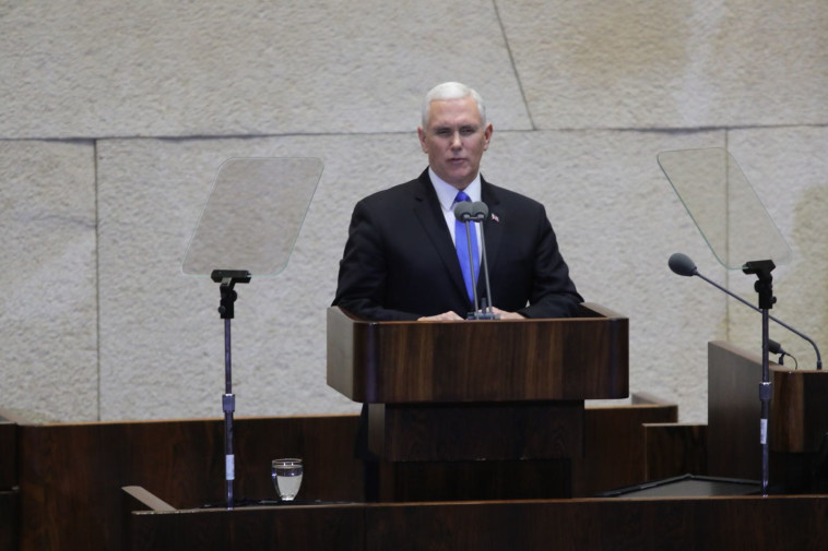 פנס בכנסת. צילום: דוברות הכנסת