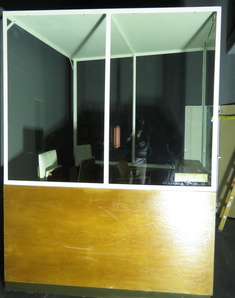 תא הזכוכית במשפט אדולף אייכמן בבית לוחמי הגטאות