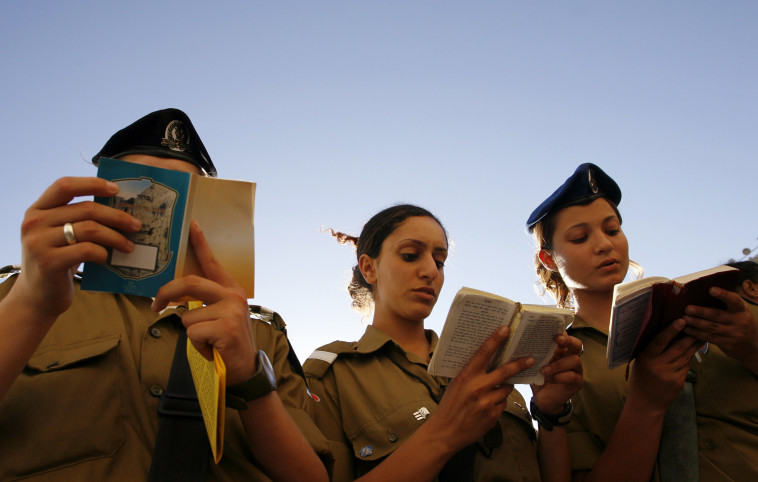 חיילות דתיות. צילום: רויטרס