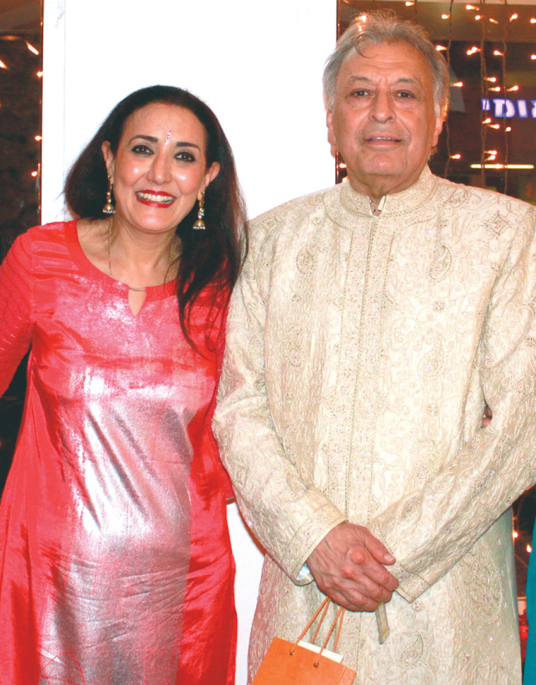 הפך לחבר קרוב. זובין מהטה עם רינה פושקרנה. צילום: ארכיון משפחת פושקרנה