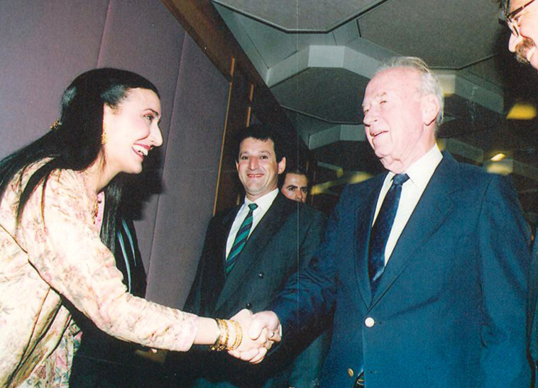 הגיע לפתיחה של הכשרה בירושלים. פושקרנה עם יצחק רבין ז&quot;ל. צילום: ארכיון משפחת פושקרנה