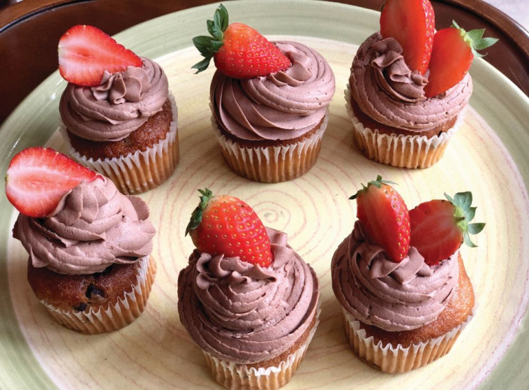 קאפקייקס אדום. צילום: פסקל פרץ-רובין