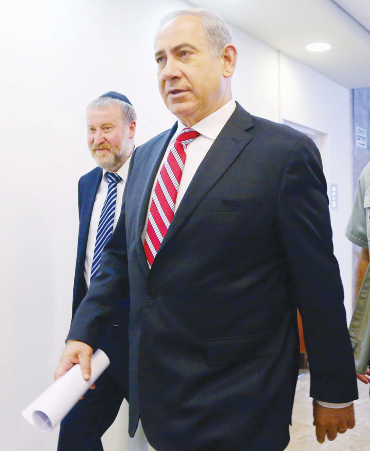מנדלבליט ונתניהו. צילום: מרק ישראל סלם מנדלבליט ונתניהו. צילום: מרק ישראל סלם