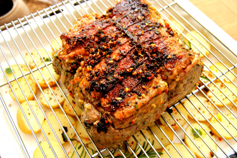 צלי בשר מתובל. צילום: פסקל פרץ רובין