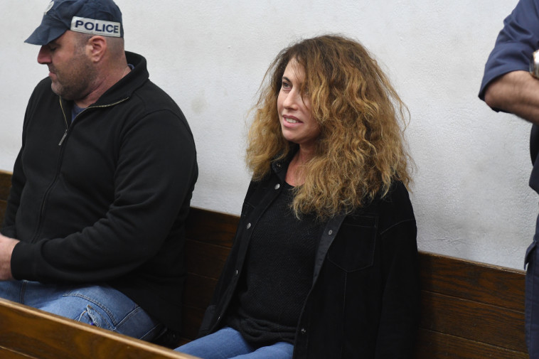 סטלה הנדלר בבית המשפט. צילום: אבשלום ששוני סטלה הנדלר בבית המשפט. צילום: אבשלום ששוני