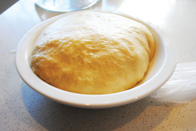 עוגת שמרים. צילום: אנטולי מיכאלו