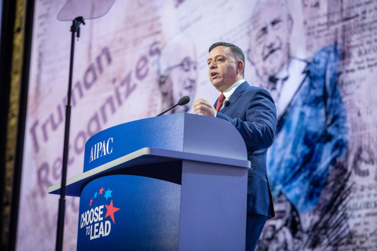 לא מתרומם. גבאי באיפא&quot;ק. צילום: ג׳ון בואל 