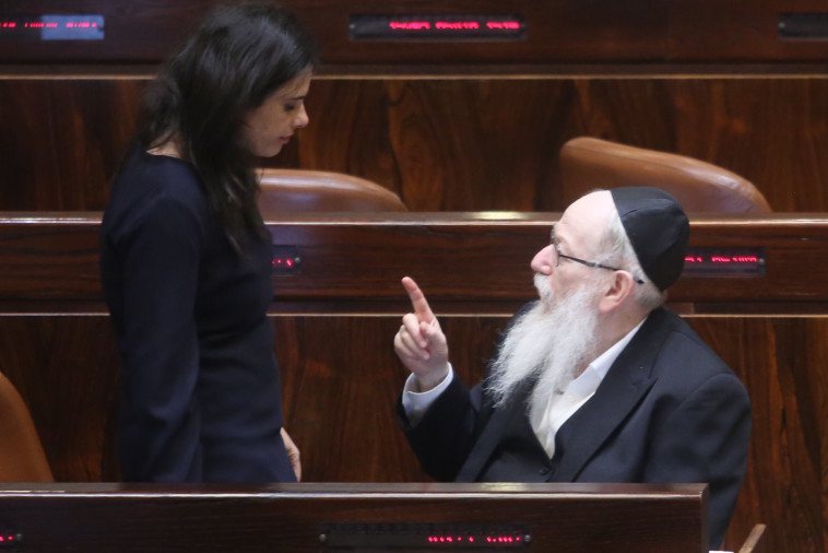 איילת שקד עם סגן השר יעקב ליצמן. "זה היה משבר מדומה". צילום: מרק ישראל סלם איילת שקד עם סגן השר יעקב ליצמן. "זה היה משבר מדומה". צילום: מרק ישראל סלם