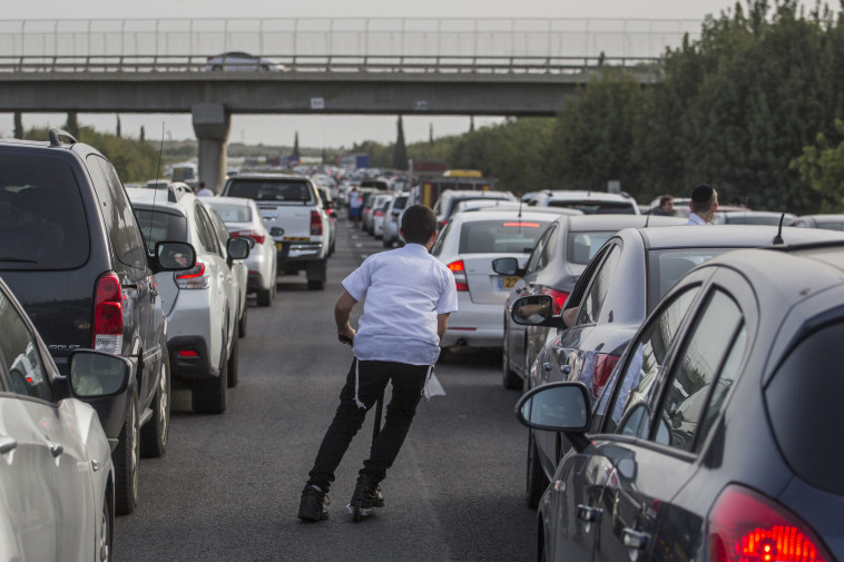 פקק בכביש 6. צילום: הדס פרוש, פלאש 90