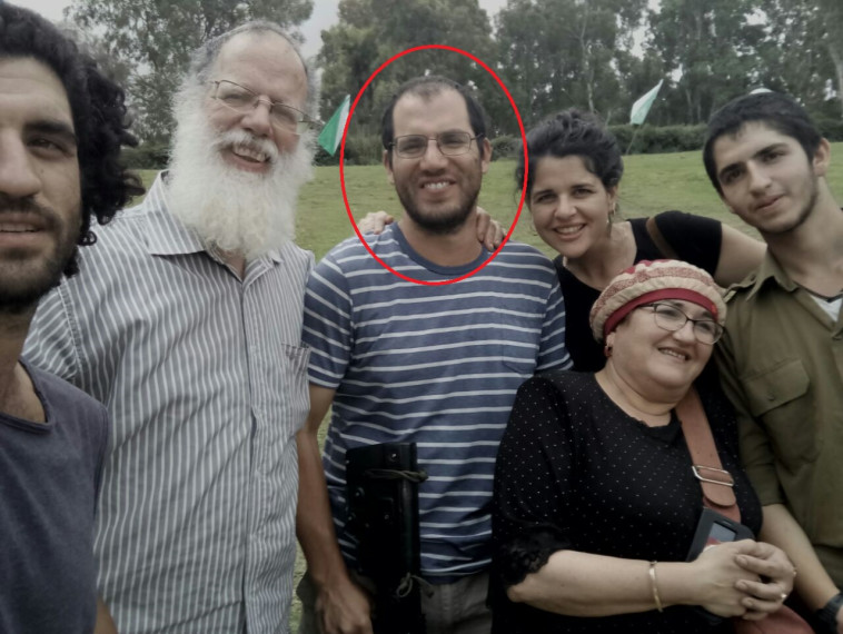 עדיאל קולמן יחד עם משפחתו, צילום: באדיבות המשפחה עדיאל קולמן יחד עם משפחתו, צילום: באדיבות המשפחה