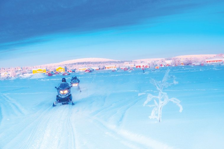 רכיבה קלה ויציבה. אופנועי שלג. צילום: ניר קידר