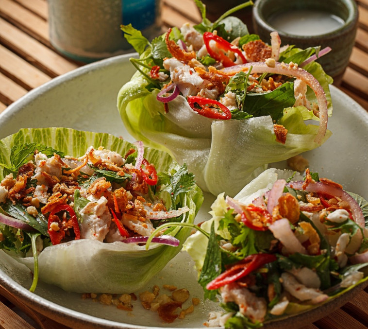 סלט חסות בוונג. צילום: בועז לביא