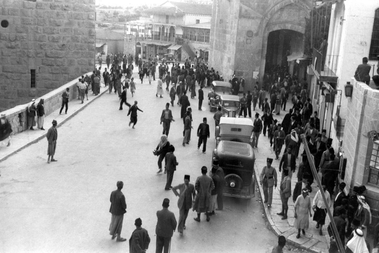 שער יפו בזמן המרד הערבי. צילום: באדיבות אמריקן קולוני שער יפו בזמן המרד הערבי. צילום: באדיבות אמריקן קולוני