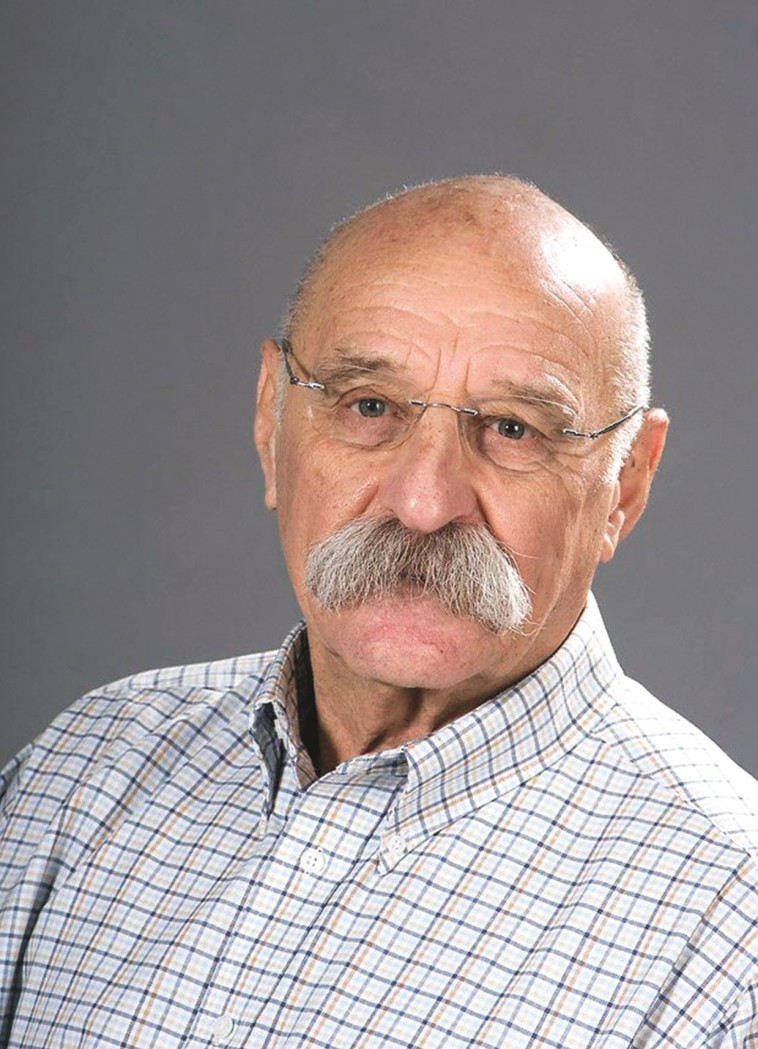 &quot;מקלקלים בגלל שיקולים דתיים&quot;. פרופ' דן בהט