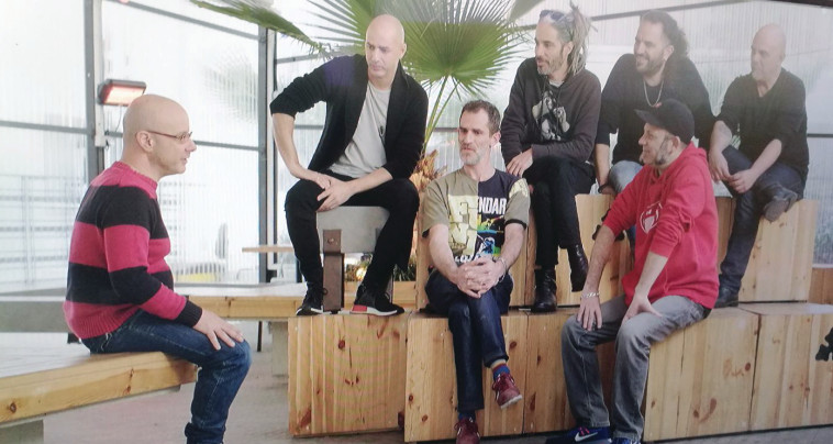 קובי אוז עם הדג נחש.  יח&quot;צ 