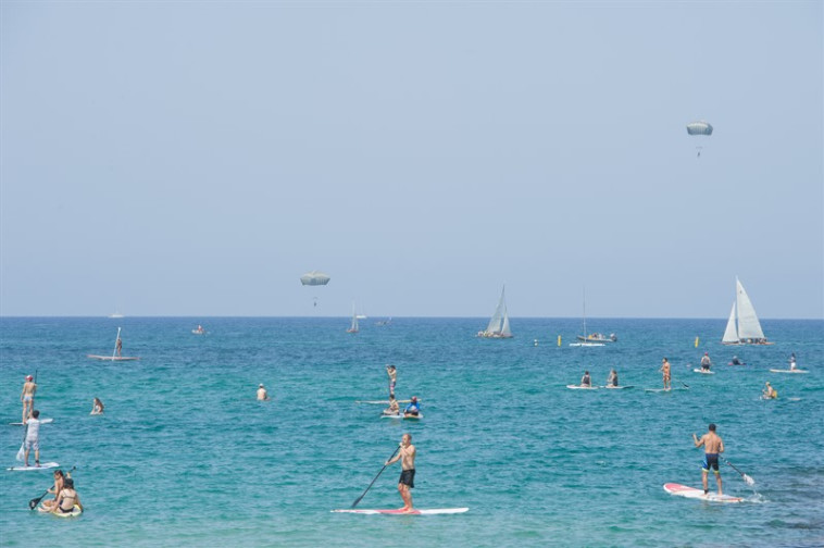 רגעי הצניחה. צילום: דובר צה&quot;ל