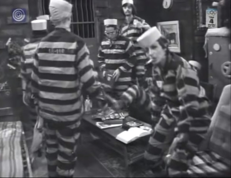 בניקוי ראש. צילום: צילום מסך