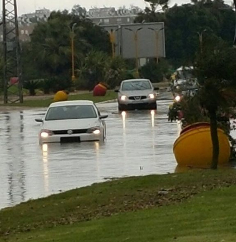 הצפות בדימונה. צילום: עיריית דימונה 