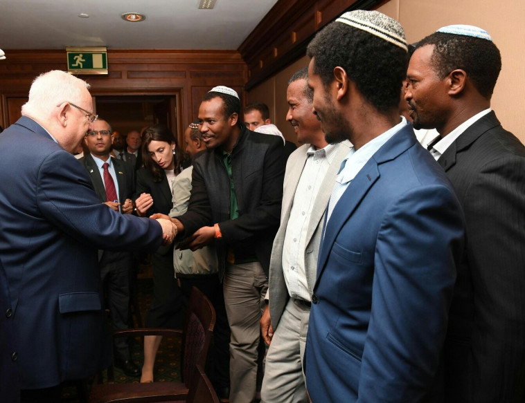 אמר להם כי הוא רואה בהם אחים. הנשיא ריבלין במהלך ביקורו באתיופיה, מאי 2018. צילום: באדיבות ערוץ הטלוויזיה האתיופי