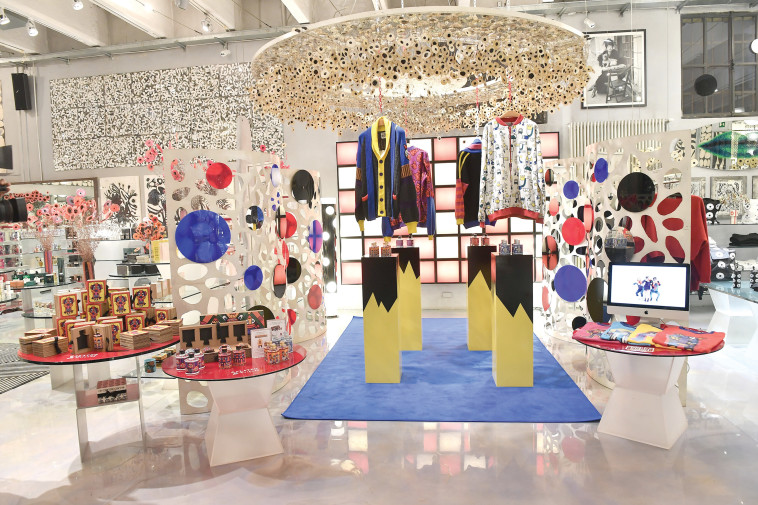 אופנה עילית ממסלולי התצוגות. &quot;קורסו קומו 10&quot;. צילום: אינג אימג'