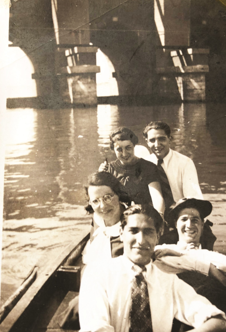 "התמקדתי בעיקר באליטה הבורגנית המצרית". בני משפחת סידס. צילום פרטי