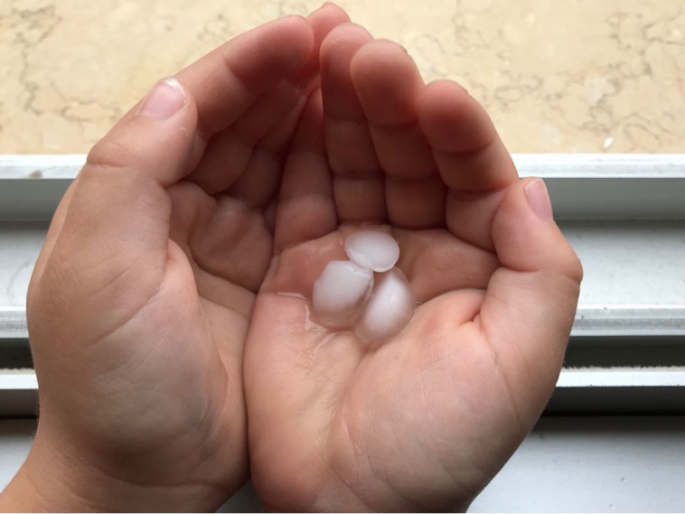 ברד בתל אביב, צילום: אבשלום ששוני