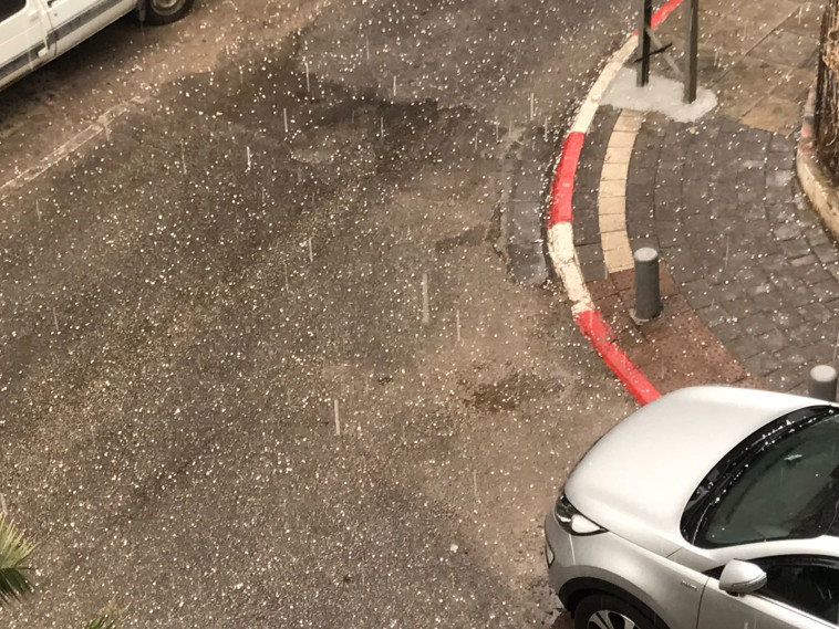 ברד בתל אביב, צילום: אבשלום ששוני