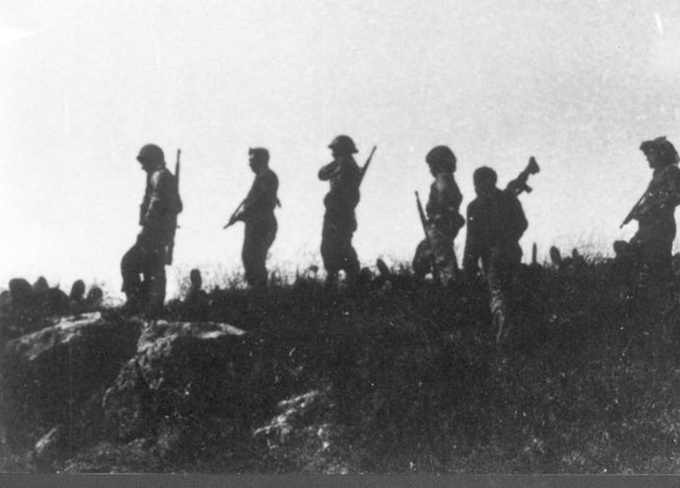 כוחות פלמ&quot;ח. מלחמה בשטח, קרבות בצמרת. צילום: באדיבות אתרי מלחמת העצמאות