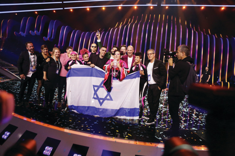 נטע ברזילי. צלם : Thomas Hanses 