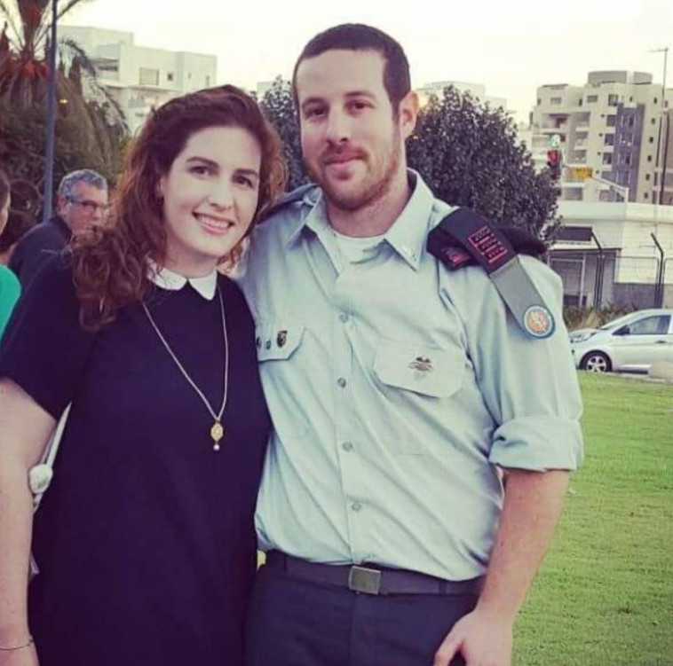 רותם שנק ואשתו. תקנה הזויה. צילום: פרטי רותם שנק ואשתו. תקנה הזויה. צילום: פרטי