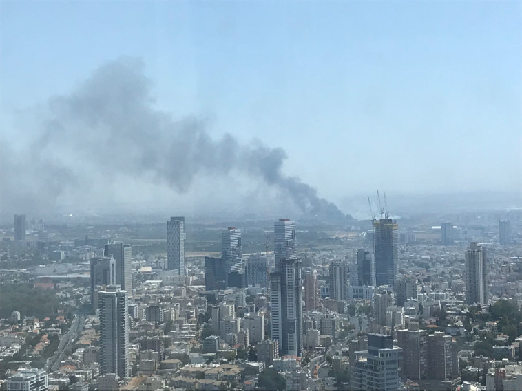 שריפה בפתח תקווה. צילום פרטי שריפה בפתח תקווה. צילום פרטי