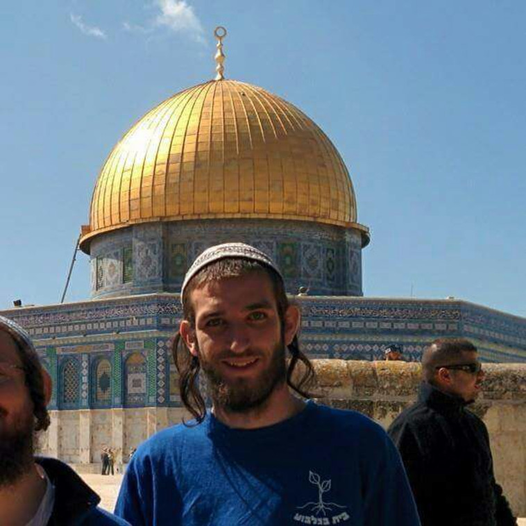 רפאל מוריס. ללא קרדיט