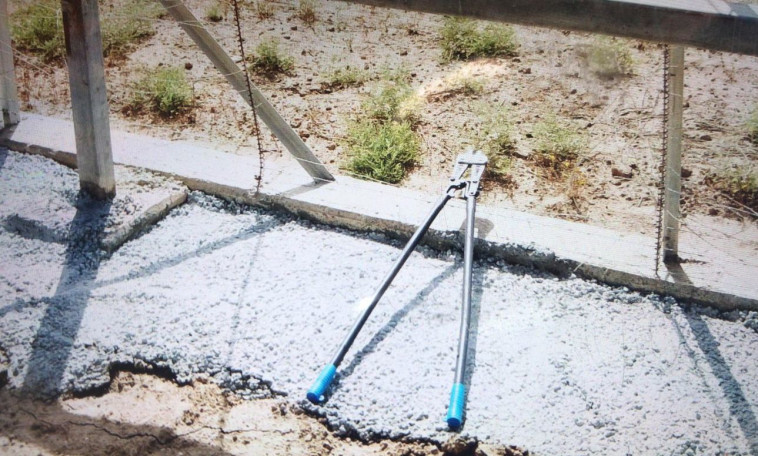 המטען שהוסווה בתוך קאטר. צילום: דו&quot;צ