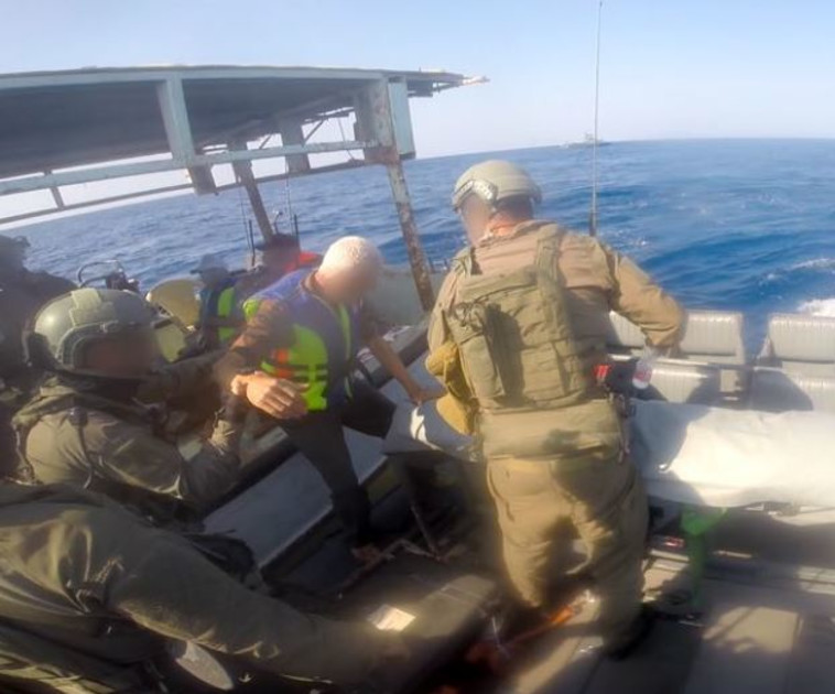 מעצר סירה פלסטינית בחופי עזה. קרדיט: דובר צה&quot;ל