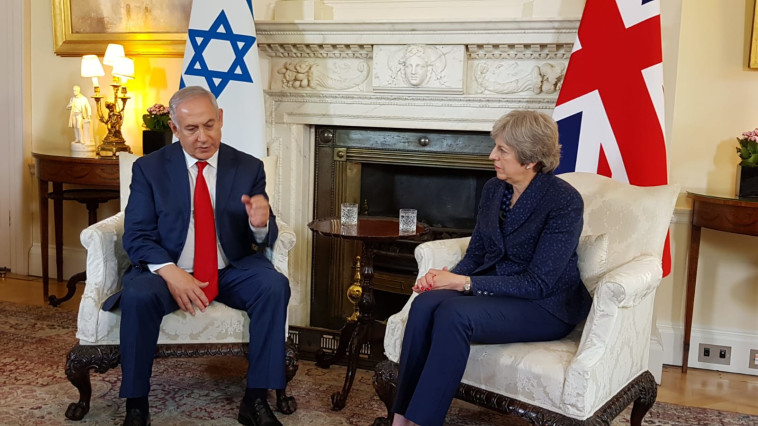 התמקד בנושא האיראני. נתניהו ומיי.  צילום: יניר קוזין 