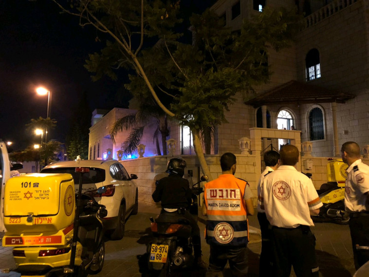 אמבולנס וכוחות רפואה ומד&quot;א. צילום: דוברות מד&quot;א