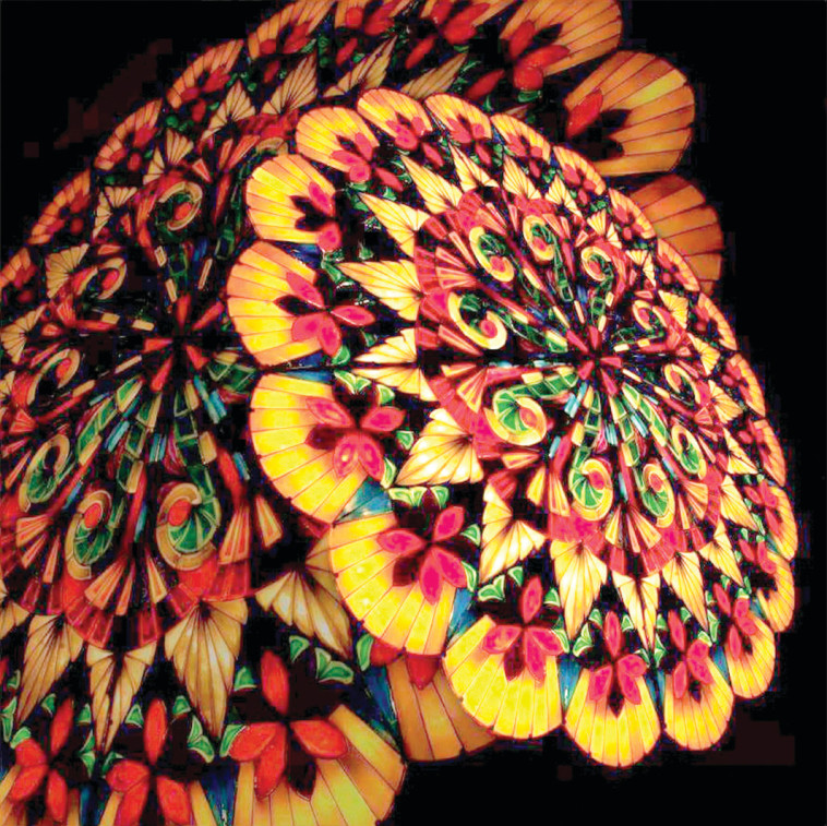 פסטיבל אור ירושלים: המיצג &quot;פנס של ענקים&quot;. צילום: Arvin Quiwa , יח&quot;צ