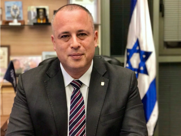 מציע פשרה. חבר הכנסת בר