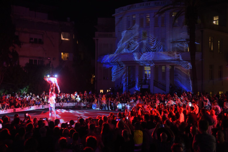 חגיגות הלילה הלבן. צילום: אבשלום ששוני