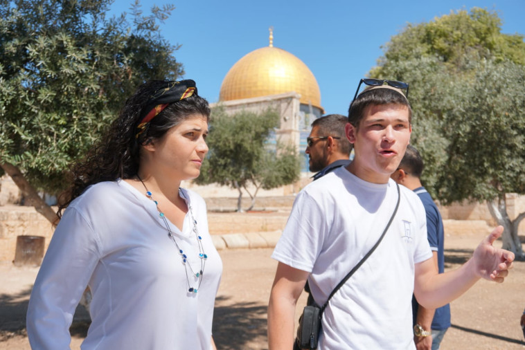  ח&quot;כ שרן השכל בהר הבית. צילום: אברהם בלוך, מטה ארגוני המקדש 