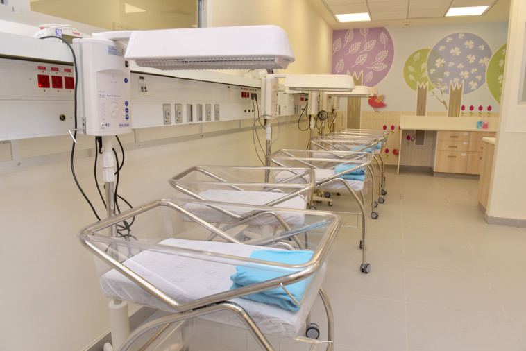 בית החולים ליס ליולדות באיכילוב. צילום: אבשלום ששוני